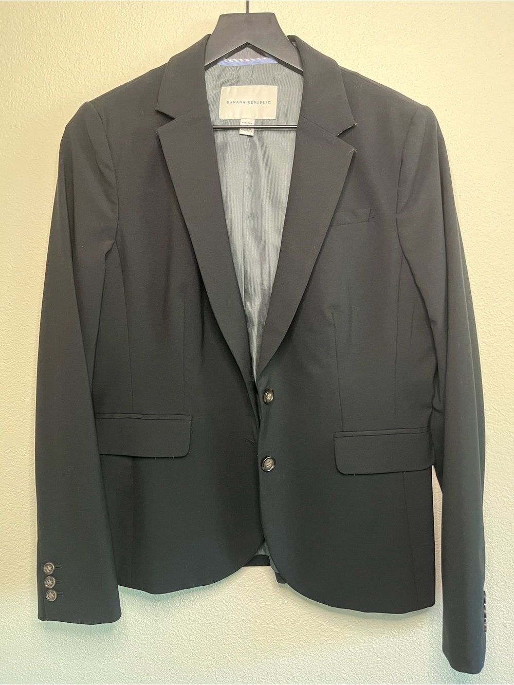 Banana Republic Classic Career Men’s/Women’s Black Blazer - Two-Button